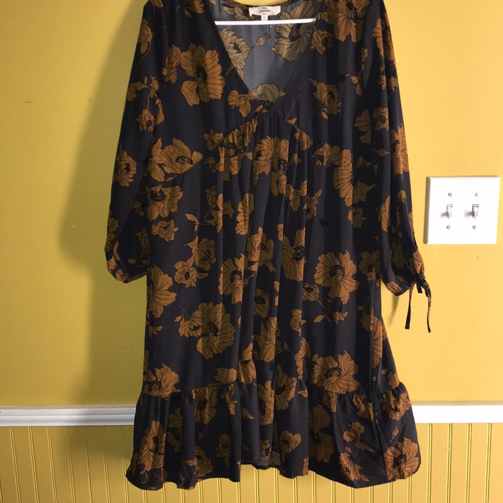 This cute floral dress! 100% polyester